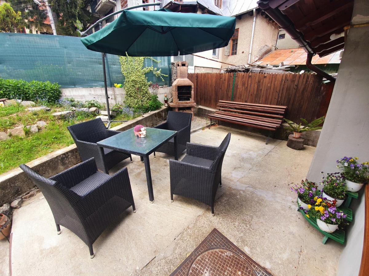 Rustic Apartament *